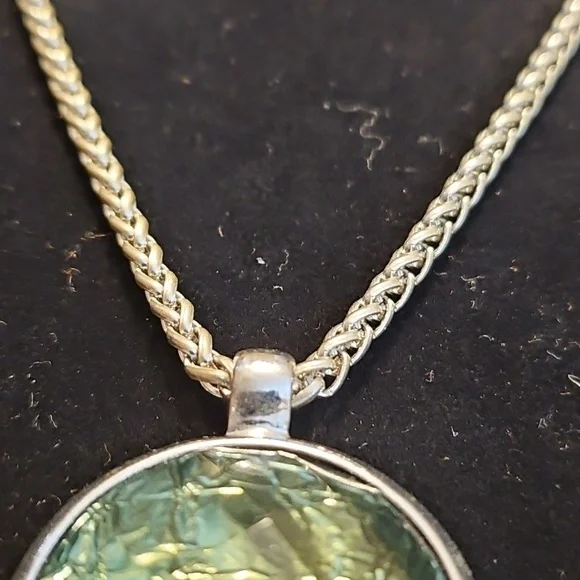 Silver Necklace and Earring Set with Green Glass Accent - Picture 5 of 9